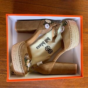 NIB Anthropologie Bill Blass Emma Embellished platform heels size 10